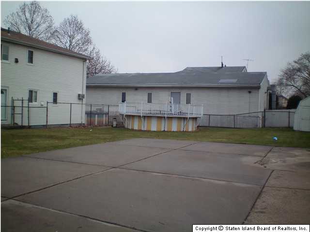 Mariners Harbor land for sale